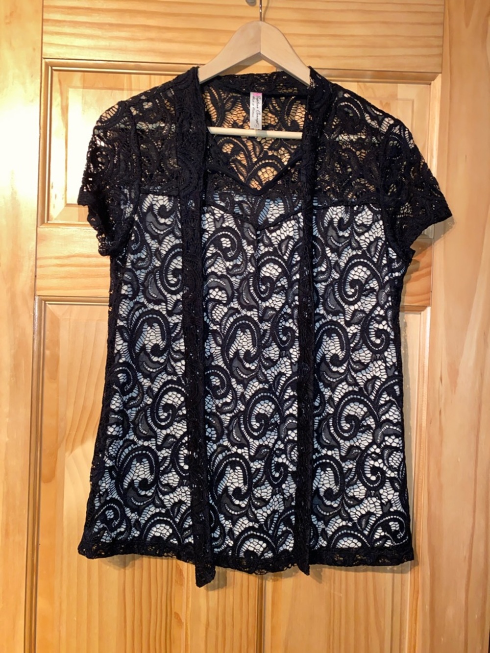 Black Lace Short Sleeve blouse